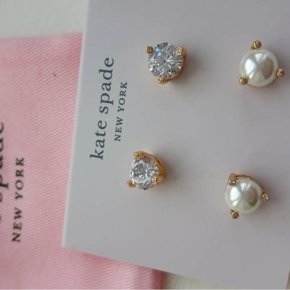 ♠️Kate Spade New York
Rise and Shine Stud Earrings Cream Multi - Picture 6 of 8